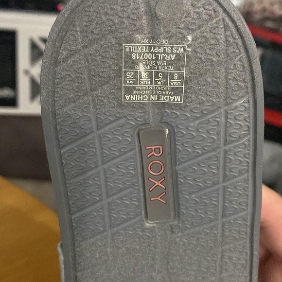 Gray Roxy sandals size 8 new…. RS - Picture 3 of 3